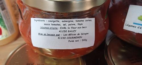 Legumes d'été et tomates cerise